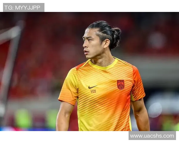 张玉宁精彩头球破门助力球队逆转胜利展现超强空中能力